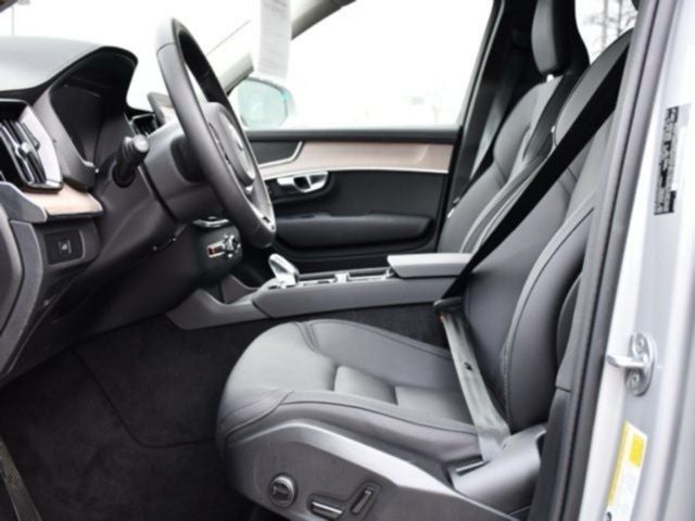 2025 Volvo XC90 B6 Plus 7-Seater 2025.5