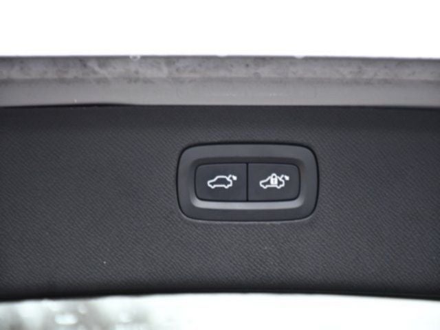 2025 Volvo XC90 B6 Plus 7-Seater 2025.5