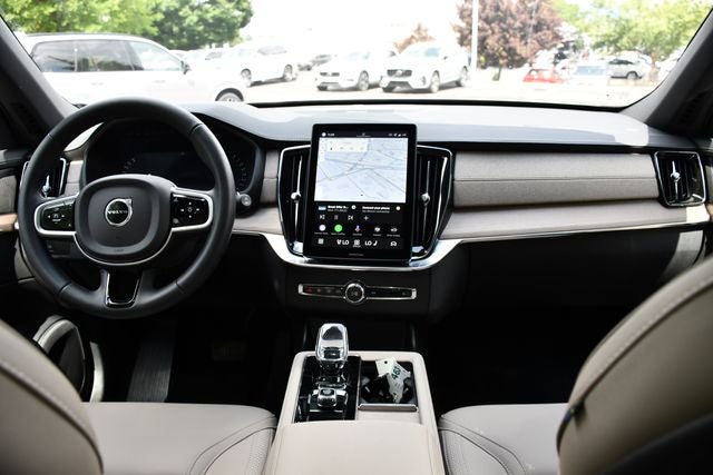 2026 Volvo XC90 B6 Plus 7-Seater