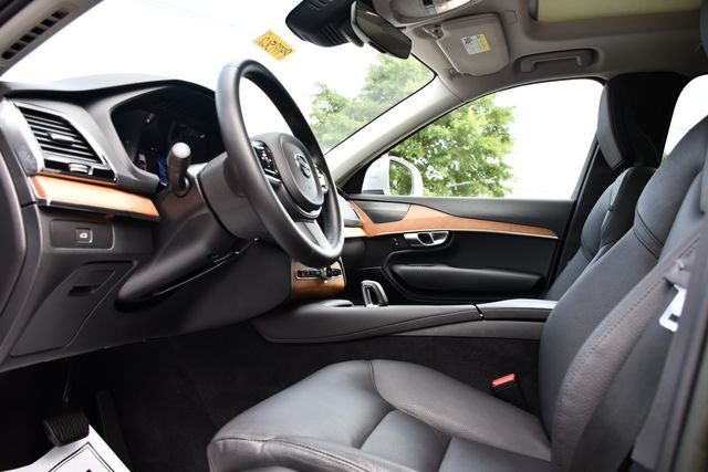 2023 Volvo XC90 B6 Plus 7-Seater