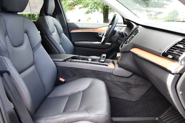 2023 Volvo XC90 B6 Plus 7-Seater
