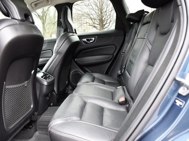 2022 Volvo XC60 B6 Inscription