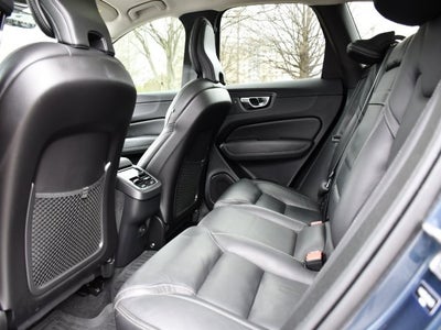 2022 Volvo XC60 B6 Inscription