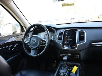 2018 Volvo XC90 T5 Momentum