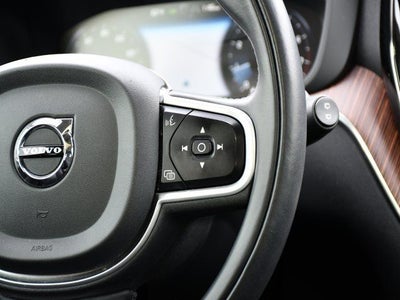 2021 Volvo XC60 T5 Momentum