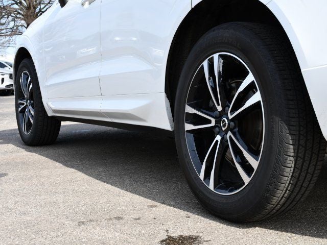 2021 Volvo XC60 T5 Momentum