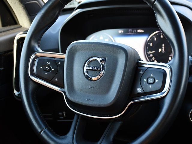 2019 Volvo XC40 Momentum