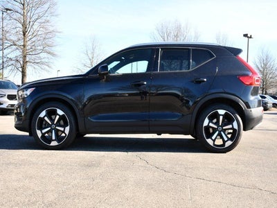 2019 Volvo XC40 Momentum