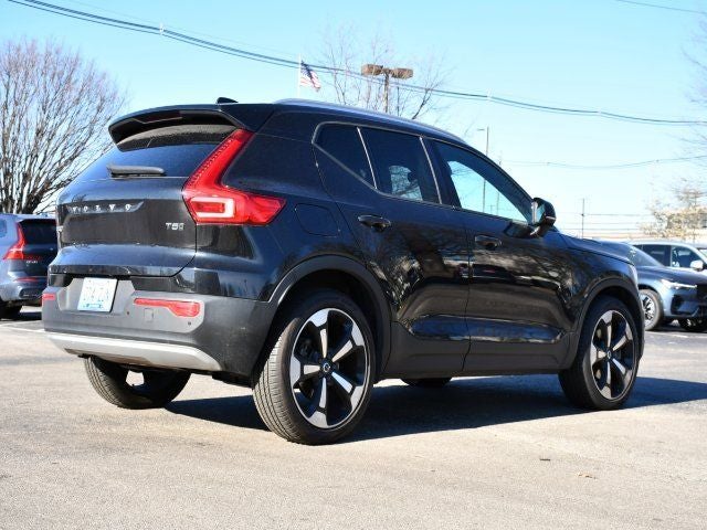 2019 Volvo XC40 Momentum