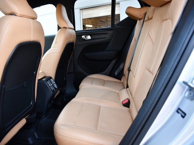 2019 Volvo XC40 Momentum