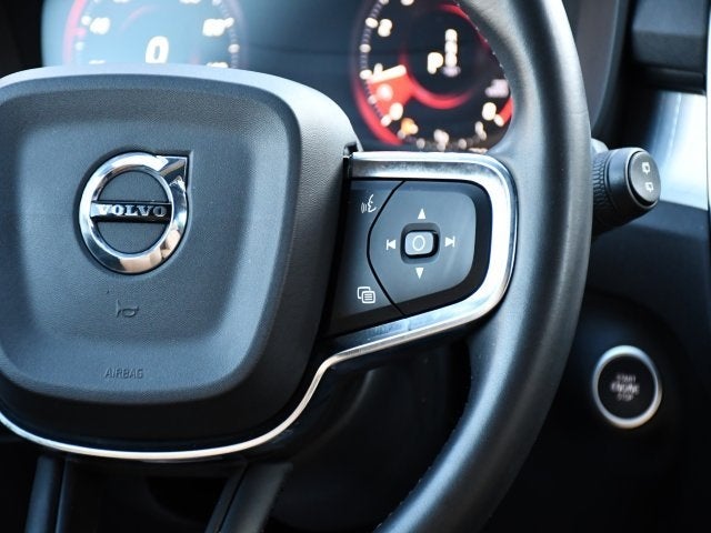 2019 Volvo XC40 Momentum