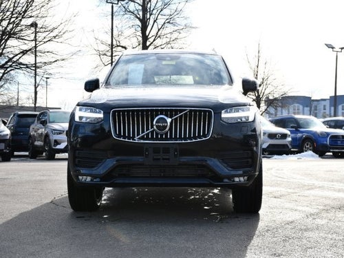 2022 Volvo XC90 T6 Momentum