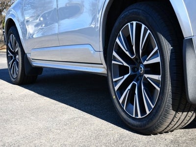2022 Volvo XC90 T6 Momentum