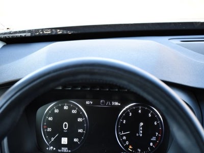 2022 Volvo XC90 T6 Momentum