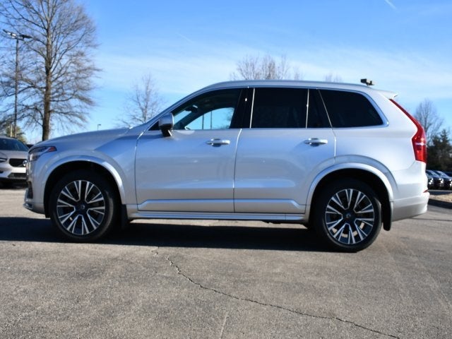 2022 Volvo XC90 T6 Momentum