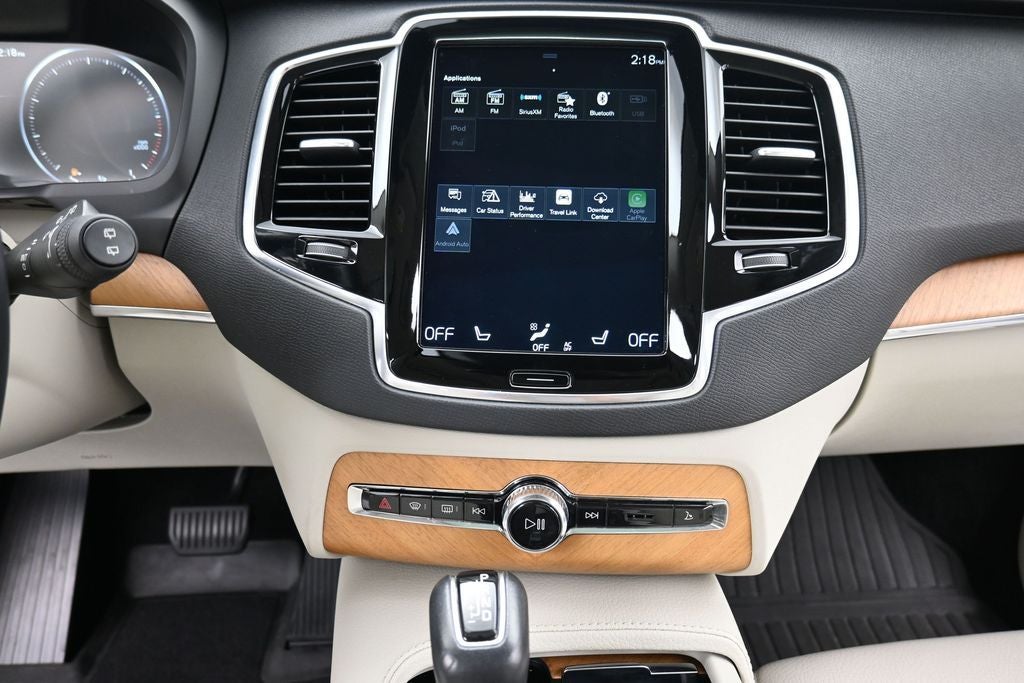 2022 Volvo XC90 Momentum