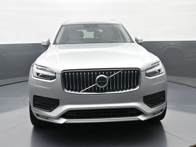 2022 Volvo XC90 Momentum