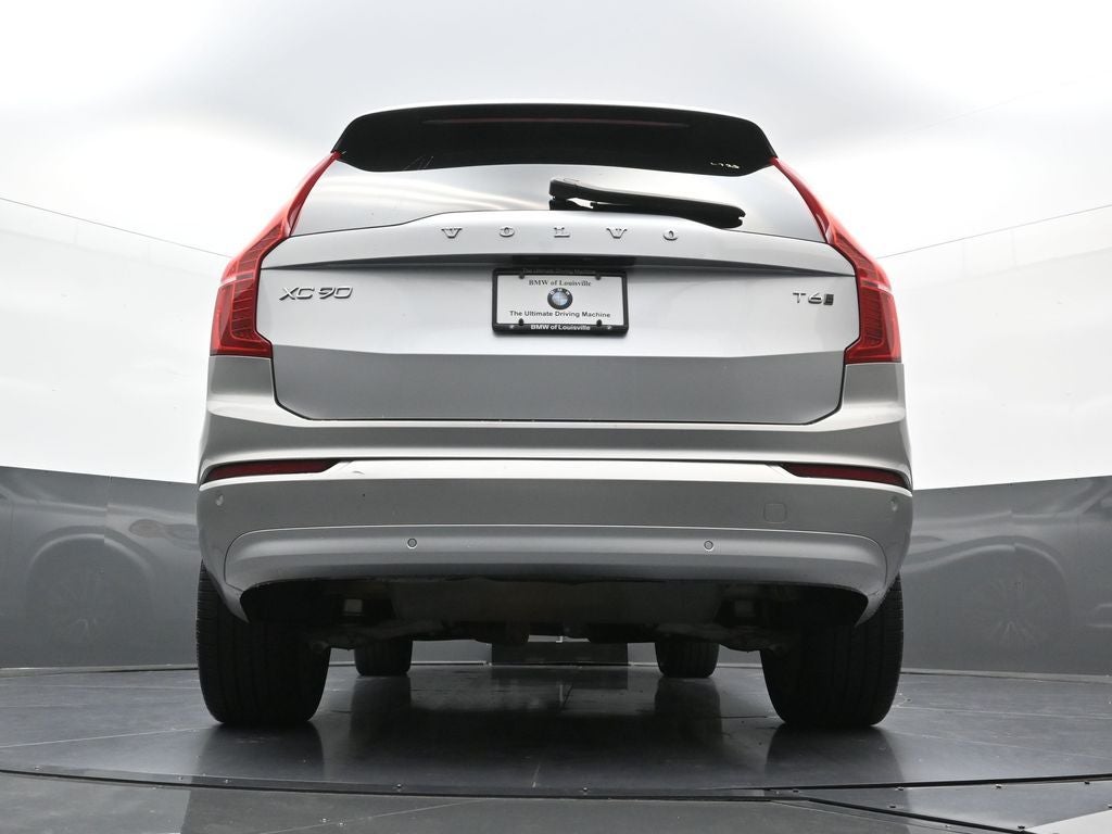 2022 Volvo XC90 Momentum