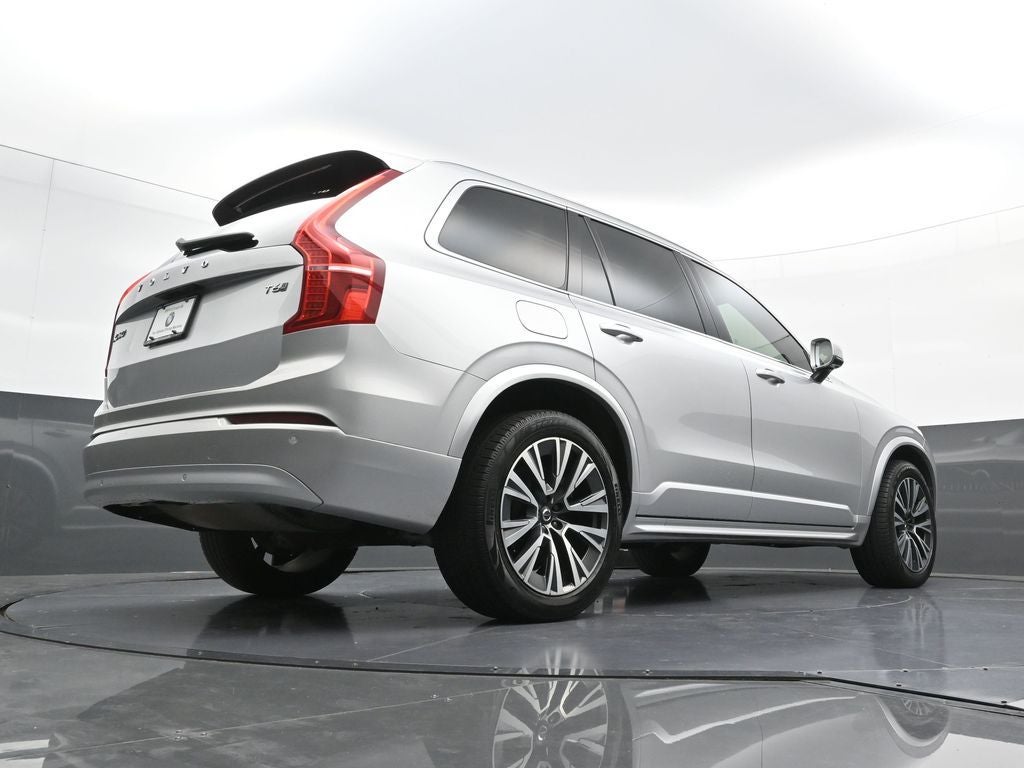 2022 Volvo XC90 Momentum