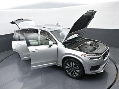 2022 Volvo XC90 Momentum