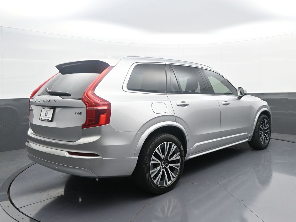 2022 Volvo XC90 Momentum