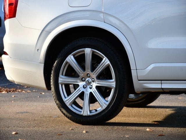 2018 Volvo XC90 T6 Momentum