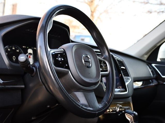 2018 Volvo XC90 T6 Momentum