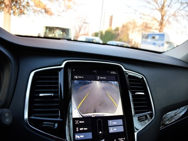 2018 Volvo XC90 T6 Momentum