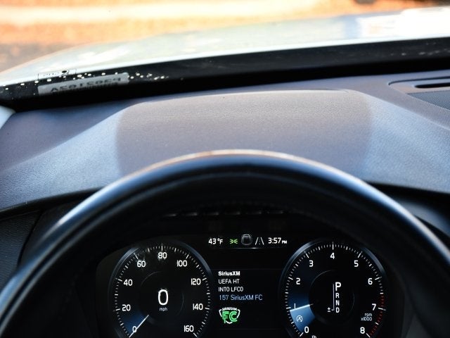 2018 Volvo XC90 T6 Momentum