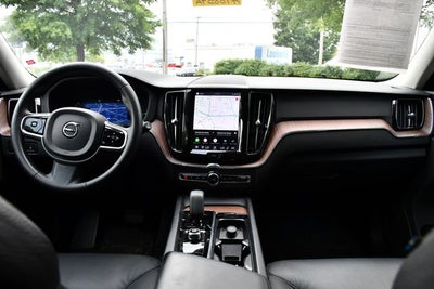 2024 Volvo XC60 Recharge Plug-In Hybrid T8 Plus Dark Theme