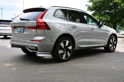 2024 Volvo XC60 Recharge Plug-In Hybrid T8 Plus Dark Theme