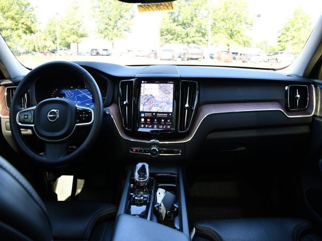 2024 Volvo XC60 Recharge Plug-In Hybrid Ultimate