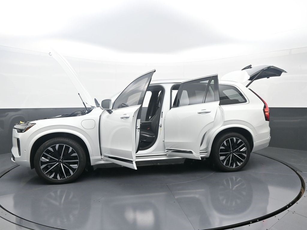 2025 Volvo XC90 Plug-In Hybrid Ultra