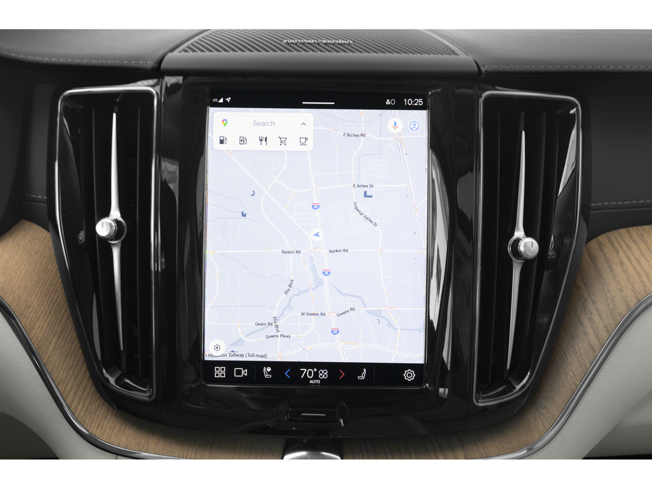 2025 Volvo XC60 Plug-In Hybrid T8 Plus