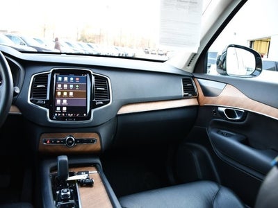 2023 Volvo XC90 B5 Plus