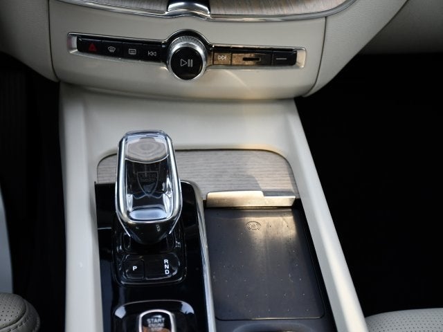 2022 Volvo XC60 B5 Inscription