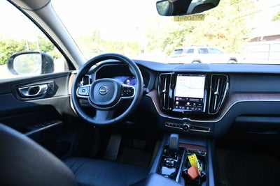 2024 Volvo XC60 B5 Plus Dark Theme