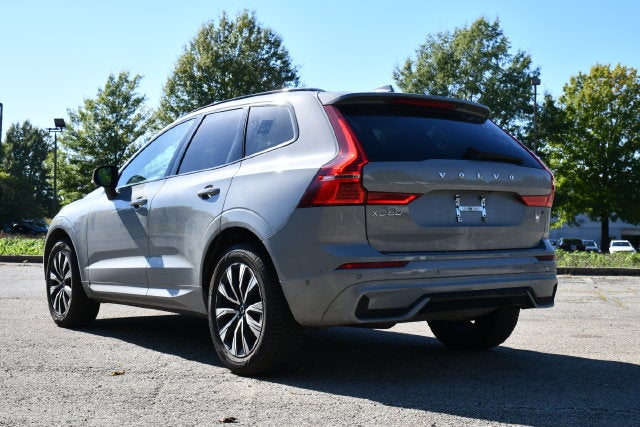 2024 Volvo XC60 B5 Plus Dark Theme