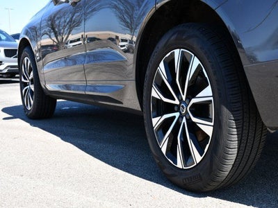 2024 Volvo XC60 B5 Plus Dark Theme