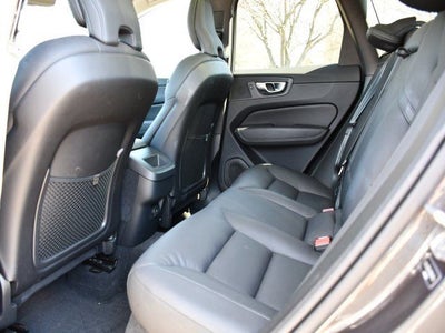 2024 Volvo XC60 B5 Plus Dark Theme