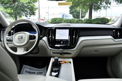 2024 Volvo XC60 B5 Plus Dark Theme