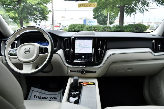 2024 Volvo XC60 B5 Plus Dark Theme