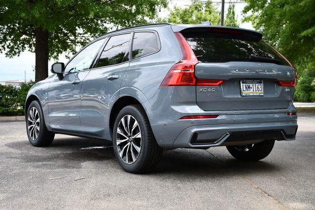 2024 Volvo XC60 B5 Plus Dark Theme