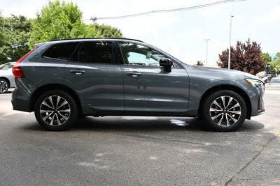 2024 Volvo XC60 B5 Plus Dark Theme