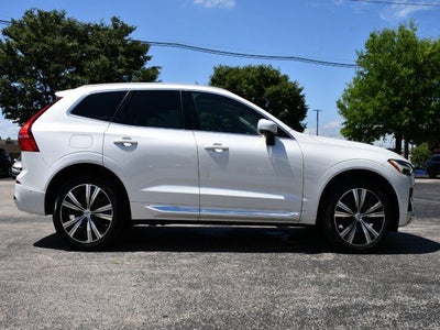 2023 Volvo XC60 B5 Plus Bright Theme