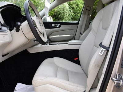 2023 Volvo XC60 B5 Core