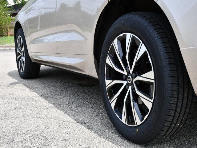 2023 Volvo XC60 B5 Core