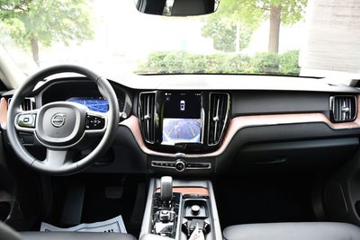 2023 Volvo XC60 B5 Plus Dark Theme