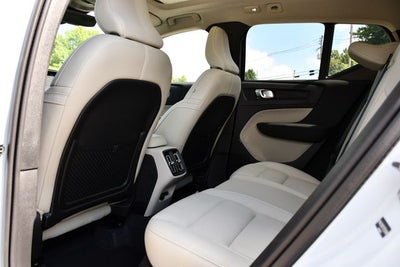 2026 Volvo XC40 B5 Plus