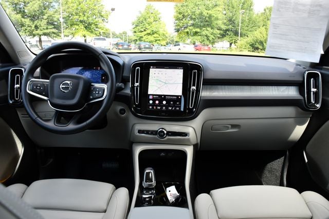 2026 Volvo XC40 B5 Plus